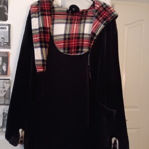 Black Hooded Robe with Plaid Lining
